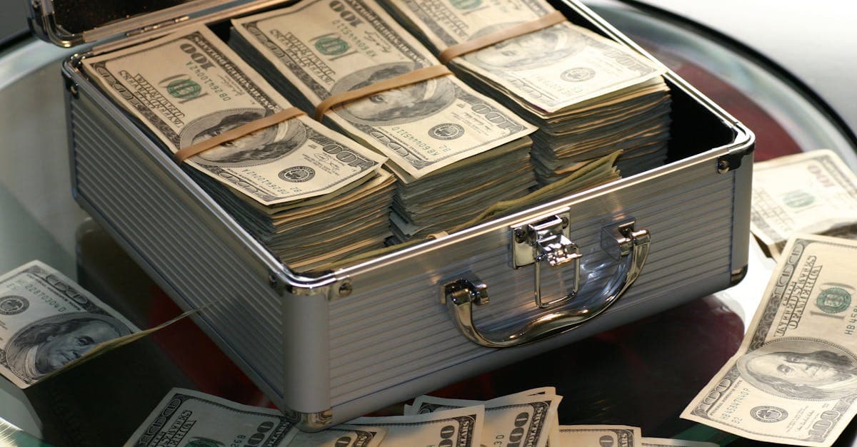 Cover image for Unlocking Global Finance: The Ultimate Guide to Sending Money Anywhere